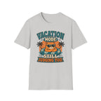 Grumpy cat on vacation T-Shirt