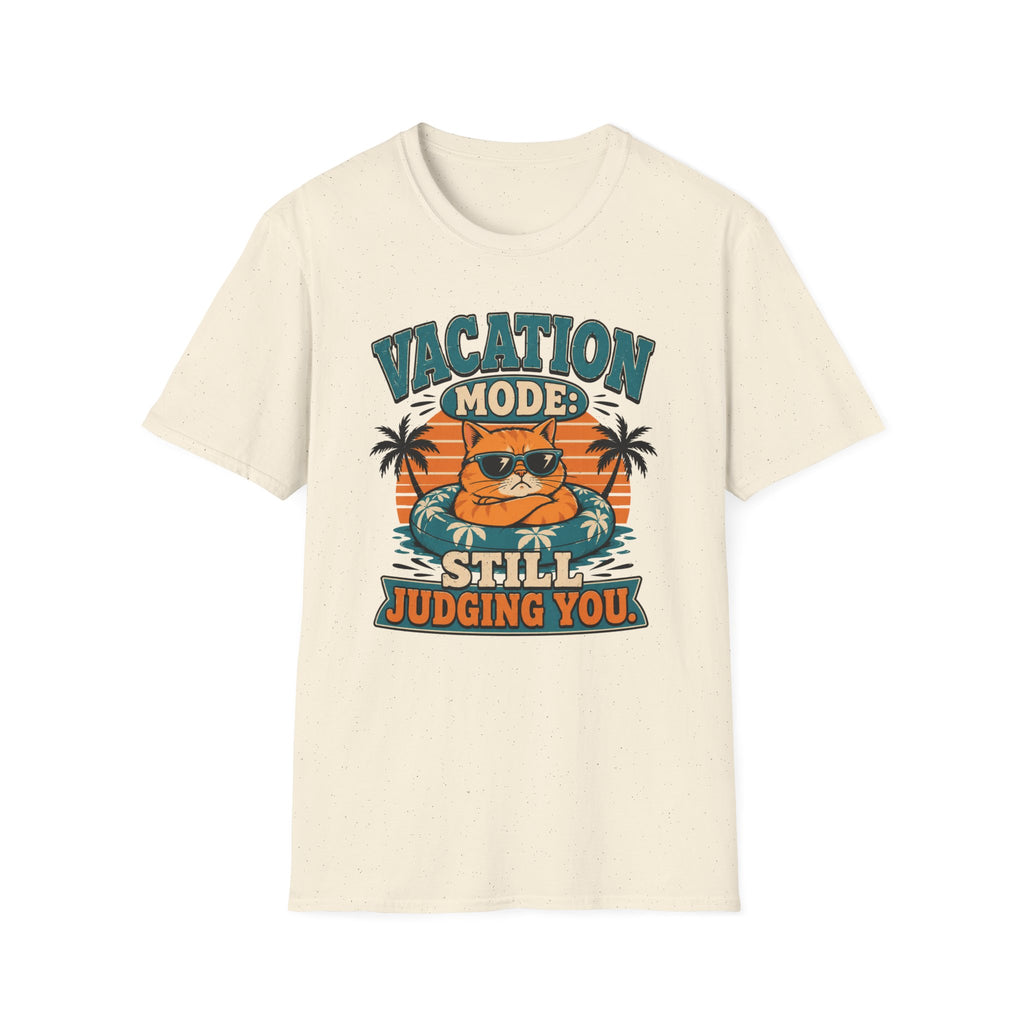 Grumpy cat on vacation T-Shirt