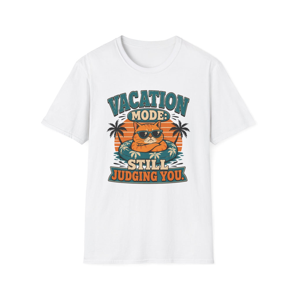Grumpy cat on vacation T-Shirt