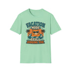 Grumpy cat on vacation T-Shirt